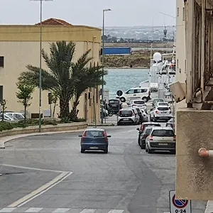 Apartamento Dna, Trapani